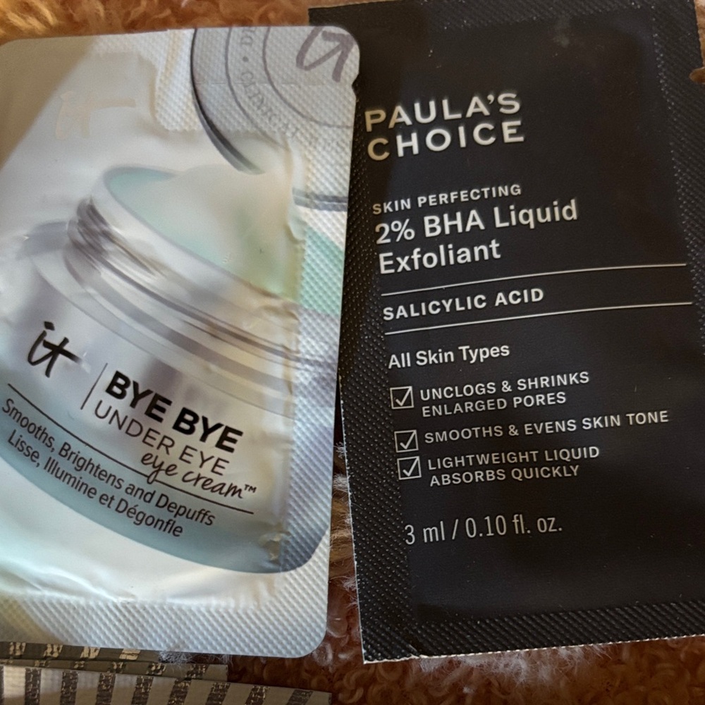 Sunday Riley C.E.O. Vitamin C Hydration Mask - Orange and White - Picture 5 of 7